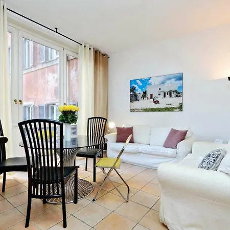 Trevi To Spanish Steps Apartamento Roma