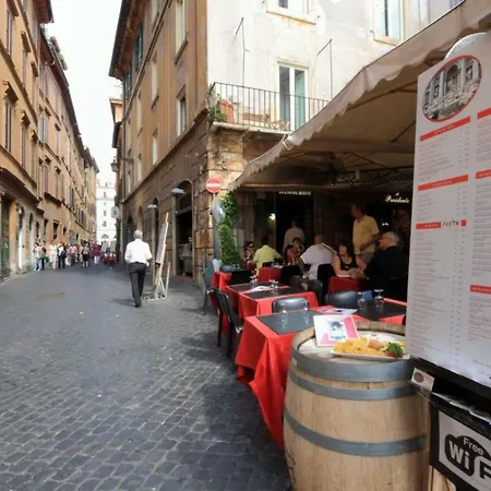 Trevi To Spanish Steps Apartamento *